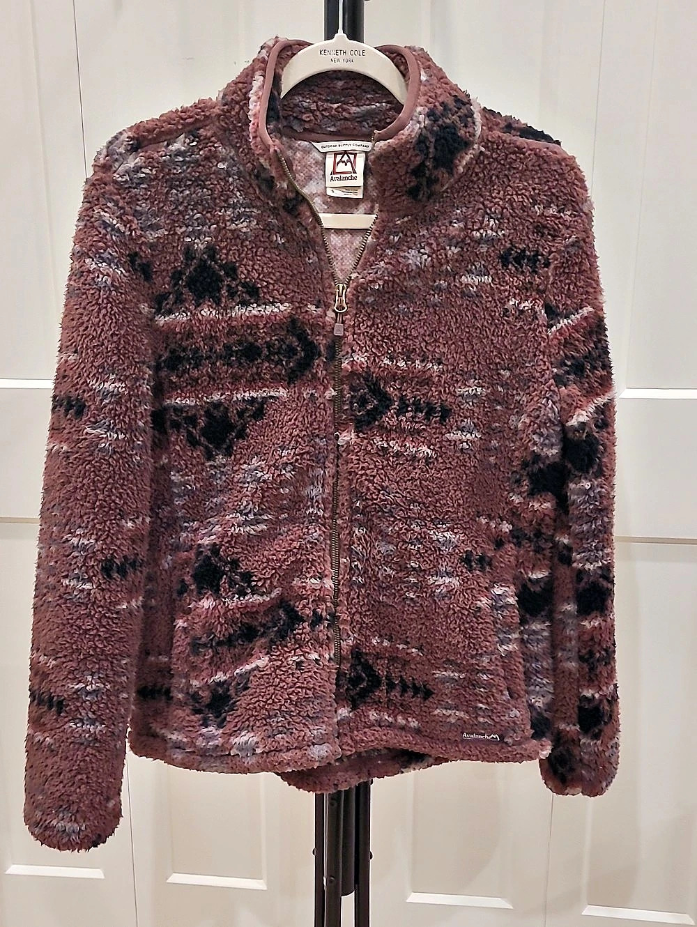 Avalanche Teddy Jacket in Aztec-Style Pattern